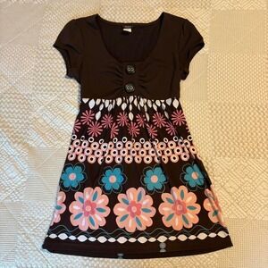 Y2K Anxiety Brown floral babydoll top with button detail.